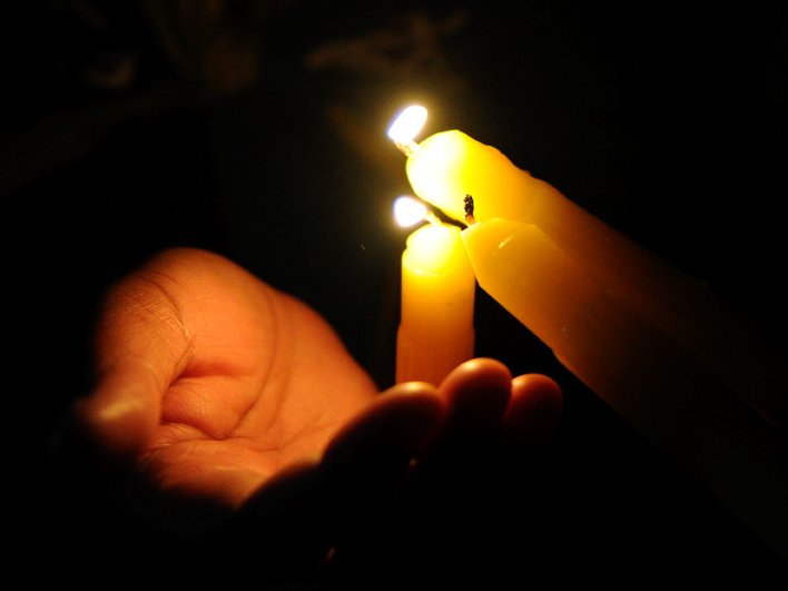 candle_gallo.jpg