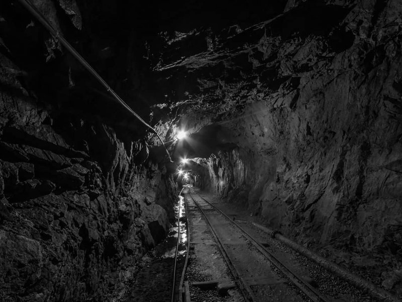 Mine shaft