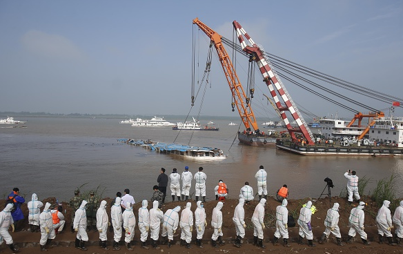 china-ship-sinks_getty.png