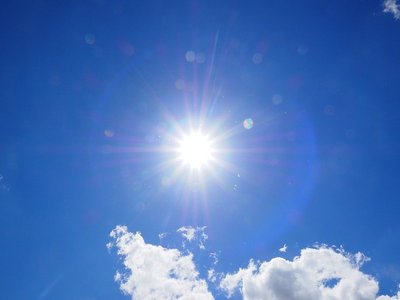France records hottest-ever night, 40 drownings