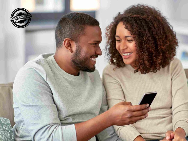 Couple with a cellphone