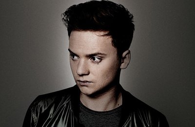 Conor Maynard Does A Mashup To Beat All Mashups