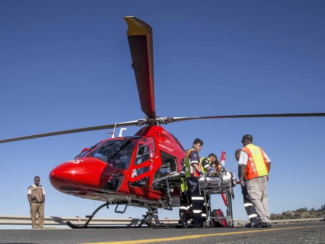 Netcare 911 paramedics