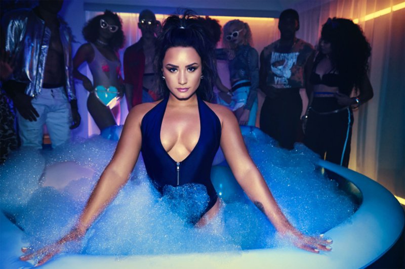 Demi Lovato and Luis Fonsi tease Spanish-language track