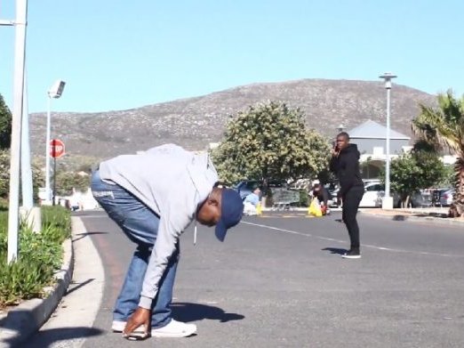 drop-wallet-prank-696x391 image