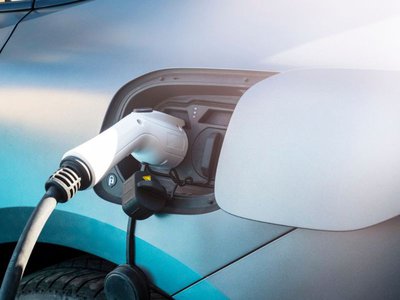 Electric vehicle sales soar in South Africa as fuel price increases drive shift away from petrol and diesel