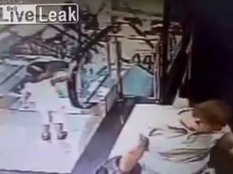 escalator.jpg