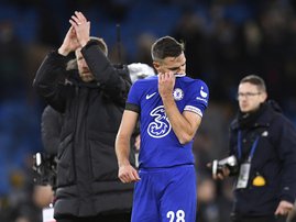 Chelsea's Spanish defender Cesar Azpilicueta (C) reacts to their defeat after the English FA Cup third round football match between Manchester City and Chelsea
