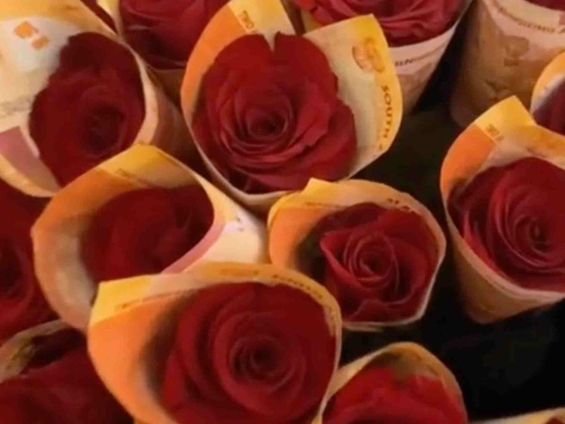 R200 flower bouquet