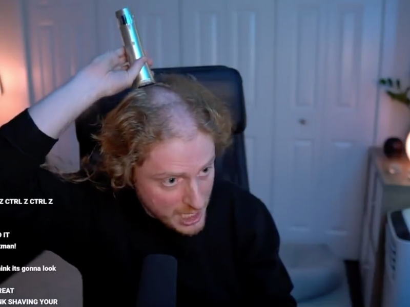 Gamer discovers strange change in his head shape caused by headphones