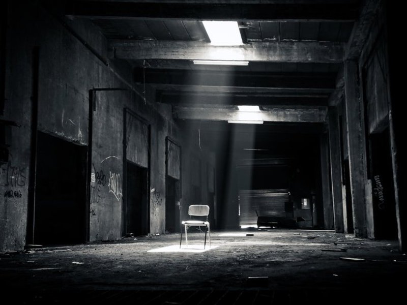 chair empty