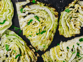 grilled white cabbage pieces