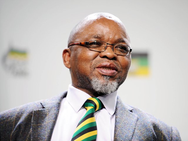 gwede_mantashe_gallo2.jpg