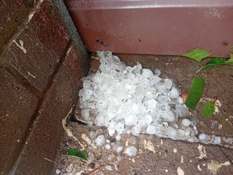 Hail in Hands