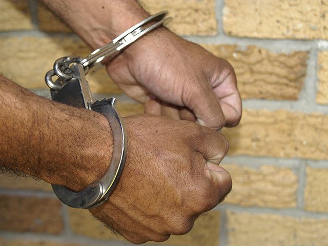 handcuffs crimewatch