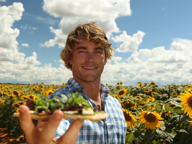 hayden_quinn.jpg
