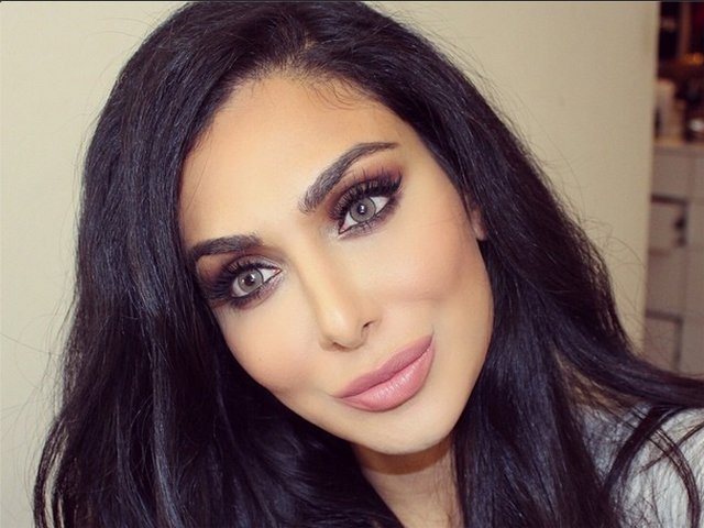 huda_beauty_insta.jpg