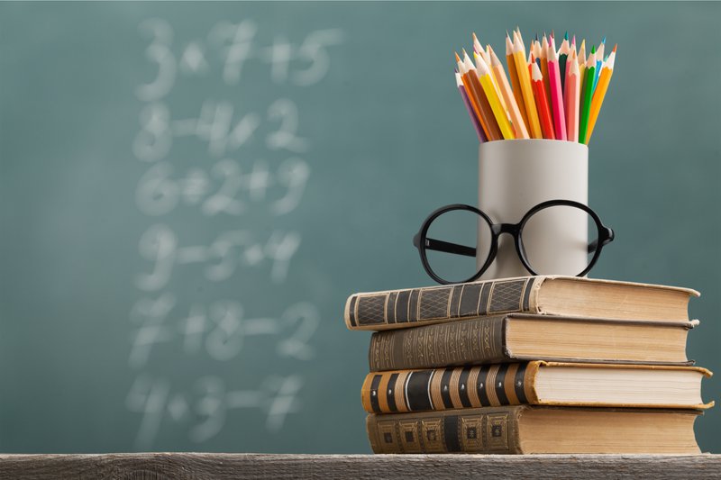 Books on teacher's desk / iStock