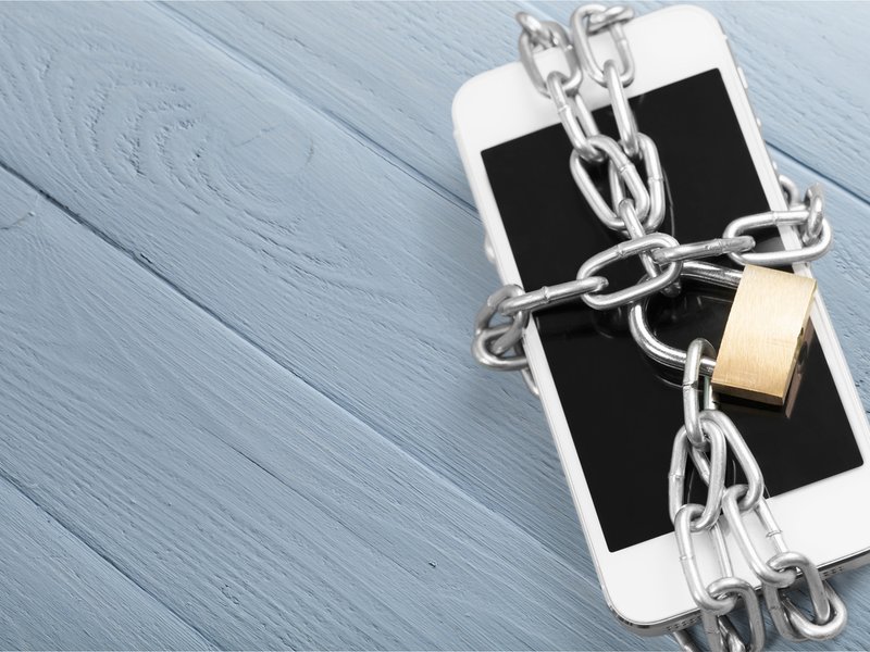 Company will pay you to not use smartphone for a month