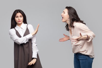 LISTEN: "I can't stand hearing about my friend's kids and husband" - Vimarsana News