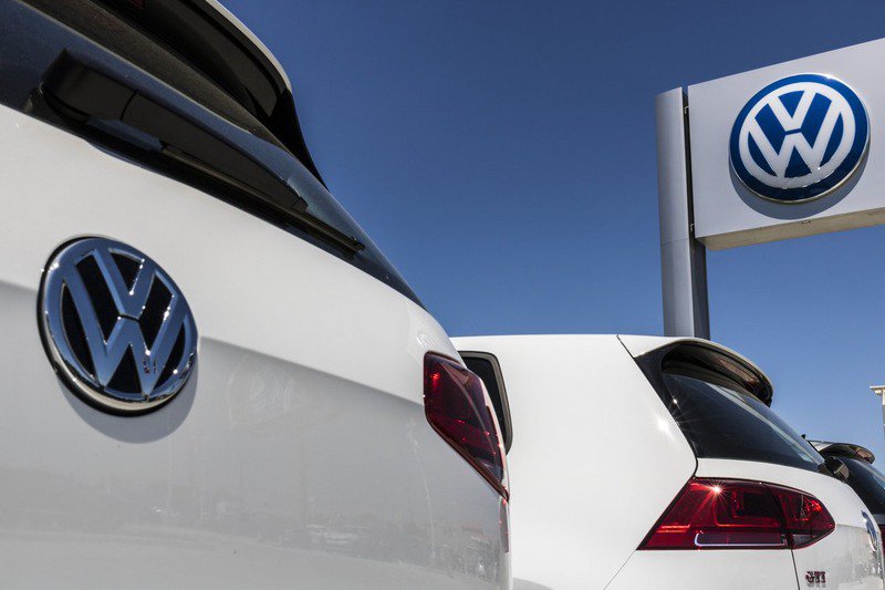 Volkswagen Golf is receiving a facelift and removing manual driving