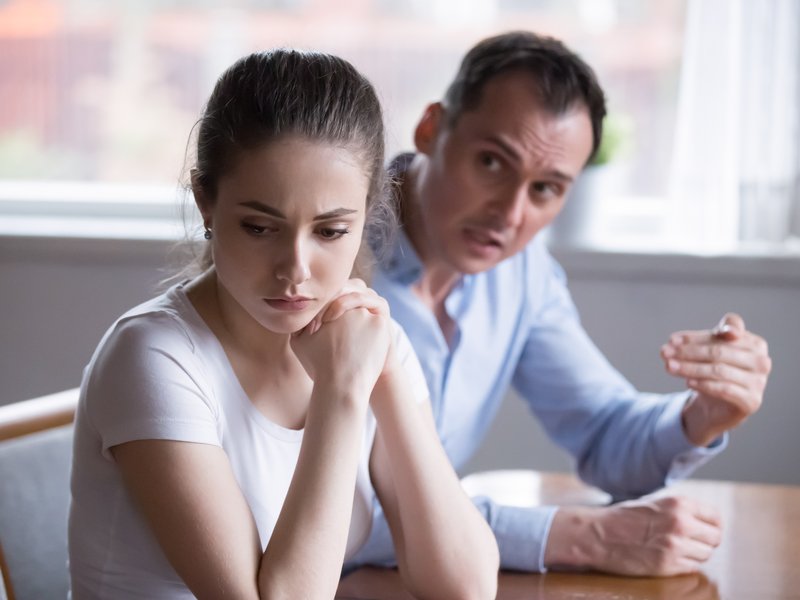 Dad gives daughter ultimatum