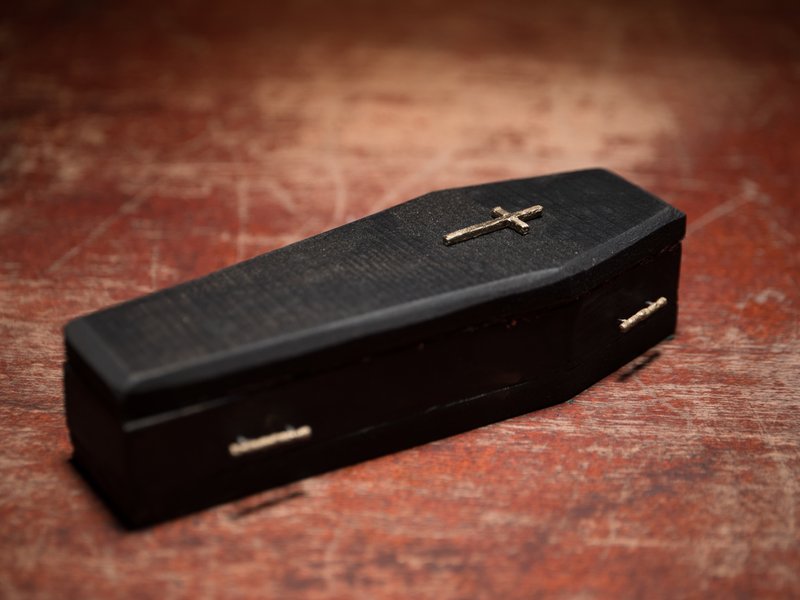 Teen arrives in coffin at her prom