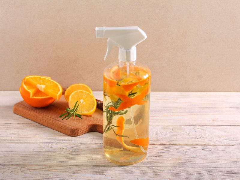 Homemade natural cleaning spray