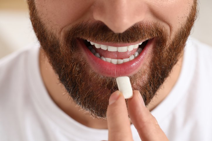 Chewing gum releases microplastics into mouth: researchers