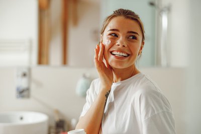 Dermatologist Reveals Three Things To Never Put On Skin Dermatologist Reveals Three Things To Never Put On Skin