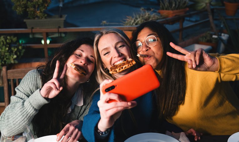 Women pizza restaurant