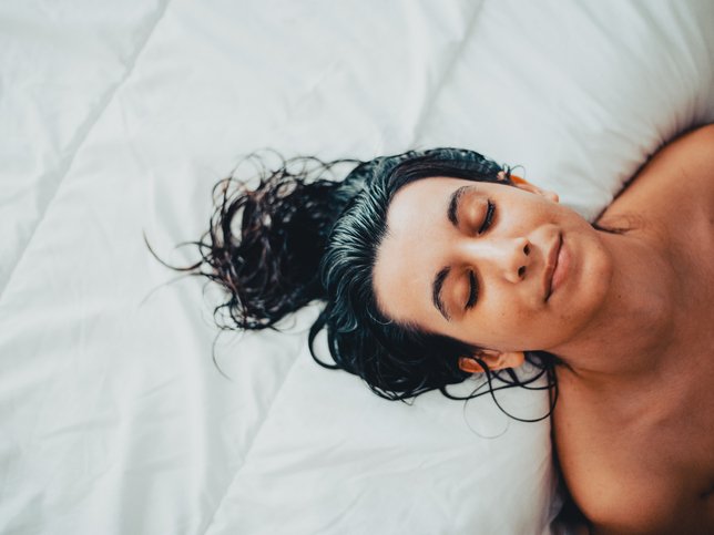 Why you shouldn't go to bed with wet hair