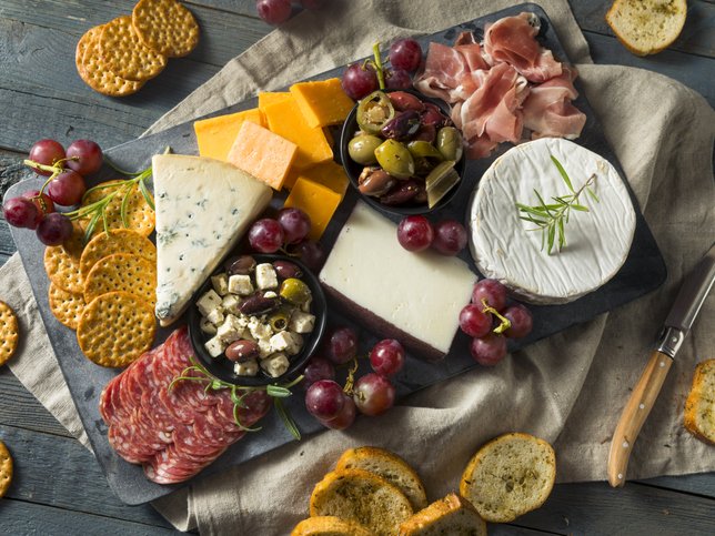 RECIPE: Putting together the perfect charcuterie board