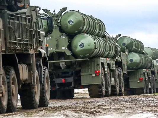 Russia sending nuclear arms to Belarus in Ukraine fight