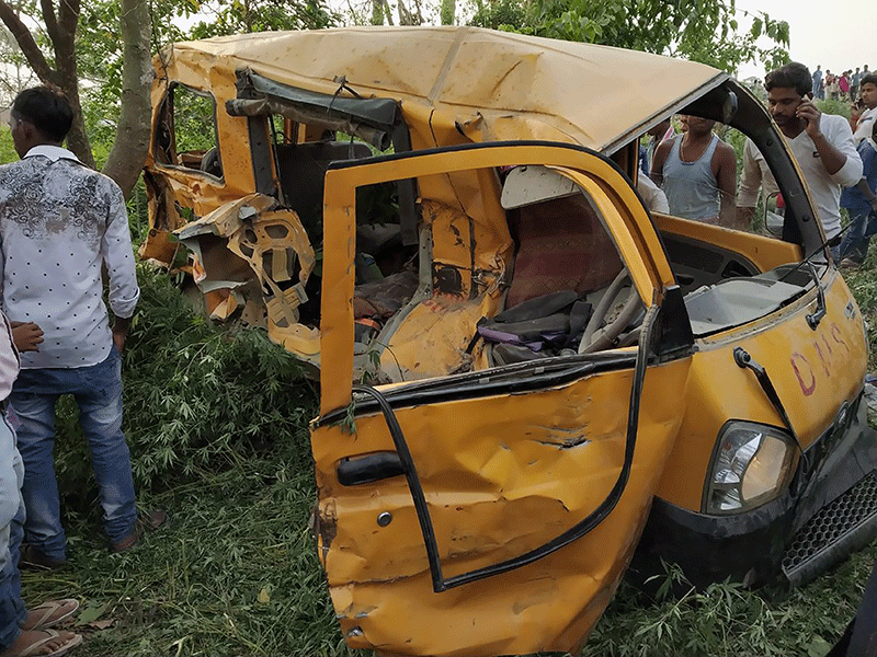 Fatal India bus accident involving children