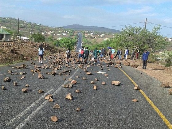 Jozini-protests-@ShehanaGaibie 