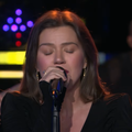 WATCH: Kelly Clarkson finally performs most requested song during show finale