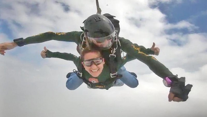 keri sky diving