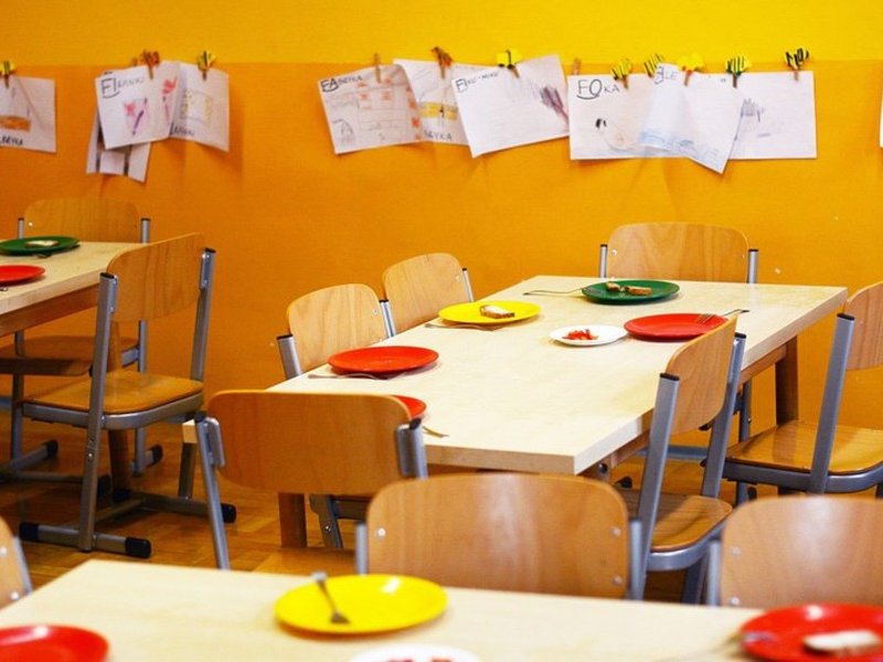 food school feeding scheme generic image