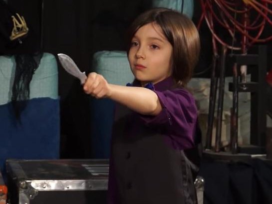 knifethrow.jpg