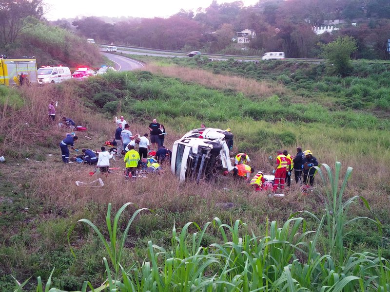 One dead, 13 injured in KZN crash