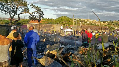 Multiple Dwellings Relief >> 1 killed in Lamontville informal settlement fire Multiple Dwellings Relief >> 1 killed in Lamontville informal settlement fire