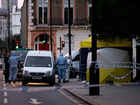 London stabbing nor terror-realted - police