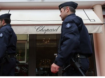 luxury jewellery shop.jpg