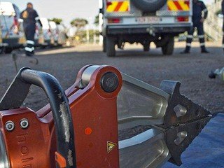 M7 near Bluff closed after crash
