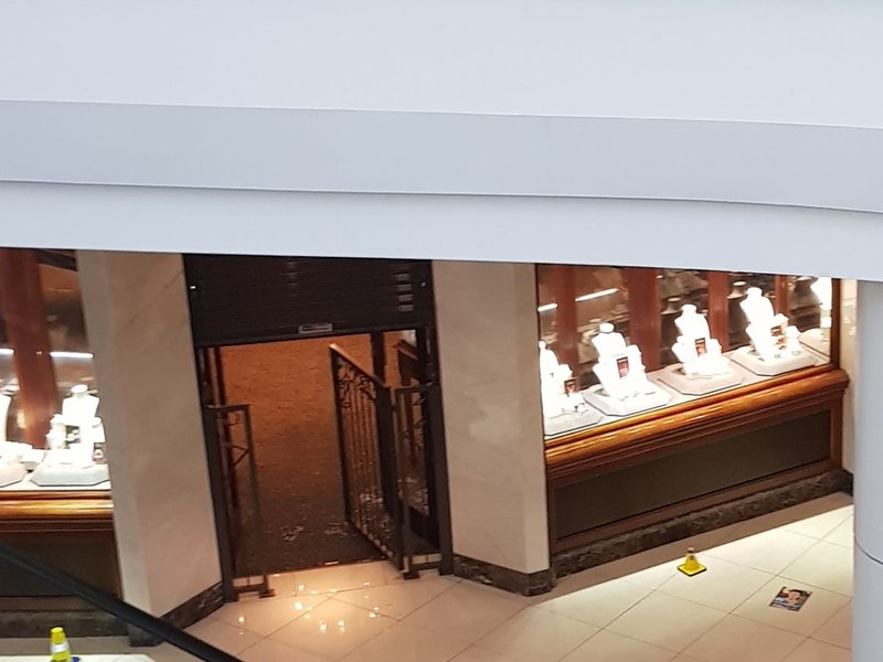Cradlestone Mall Robbery