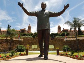 mandela statue_2.jpg