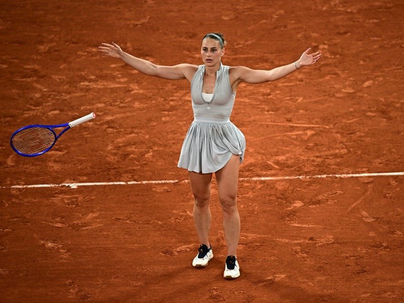 Marta Kostyuk into 2026 French Open semi-finals