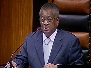 max-sisulu.jpg