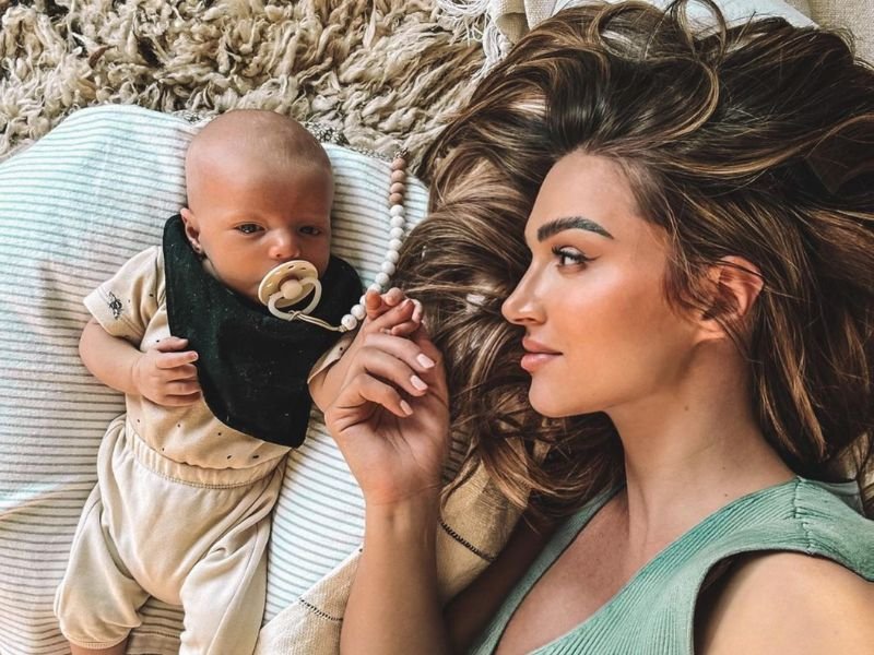Melinda Bam deel fotos van baba Ruach Michal Bergh